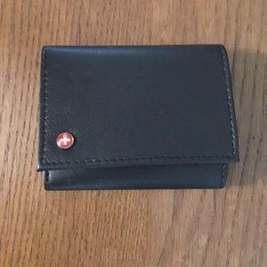 Alpine Swiss Wallet